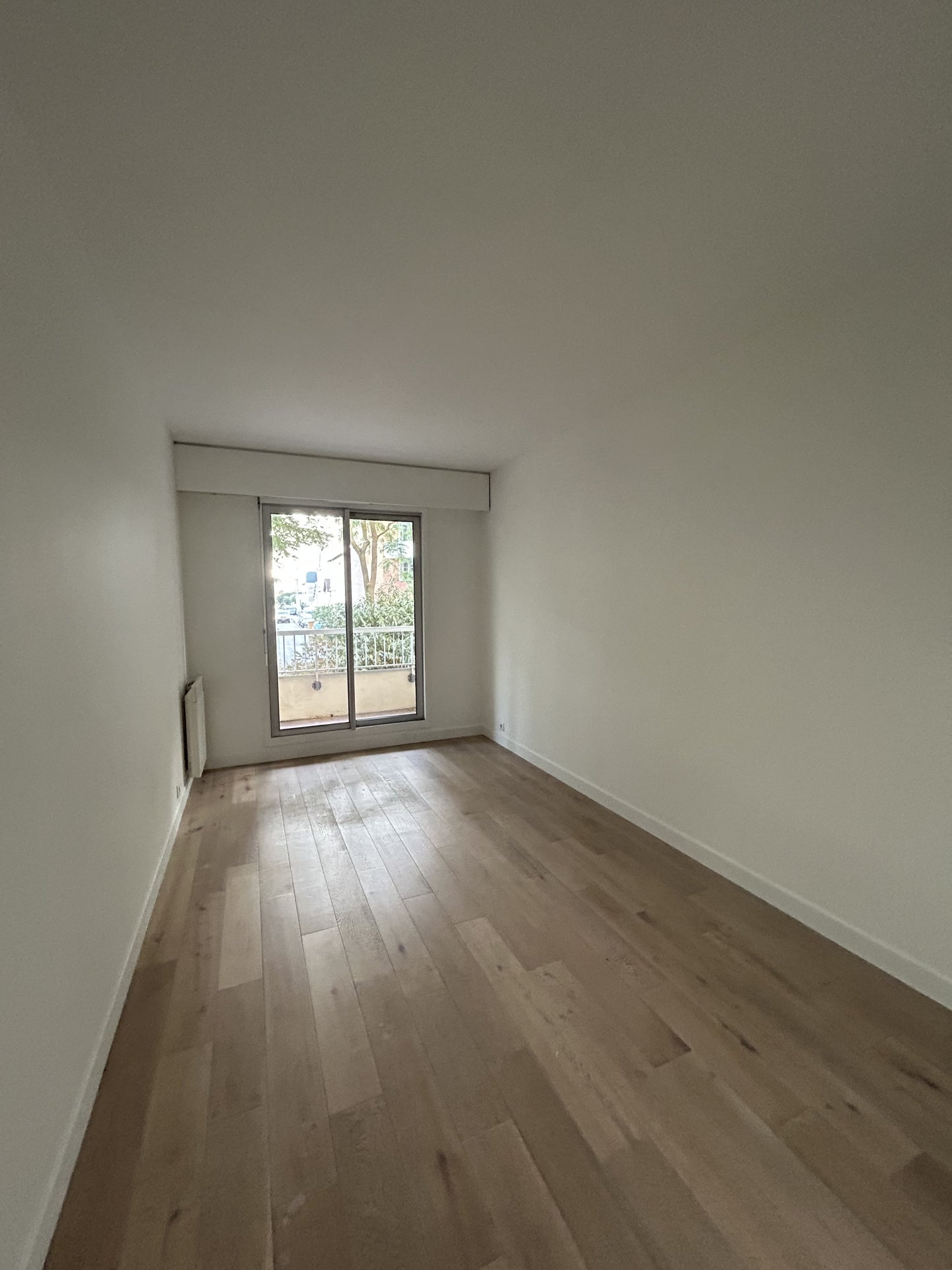 Flat Avenue Dubonnet in Courbevoie