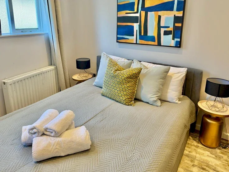 Room Bulwer Street in Greater London