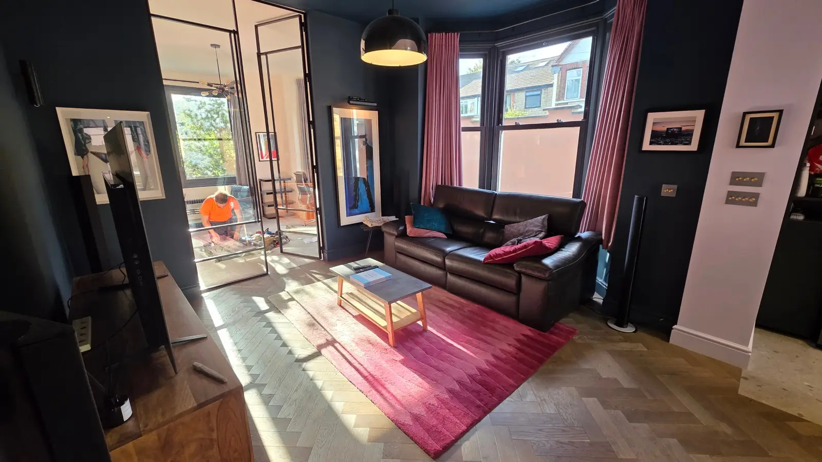 Flat Gowrie Road in Greater London