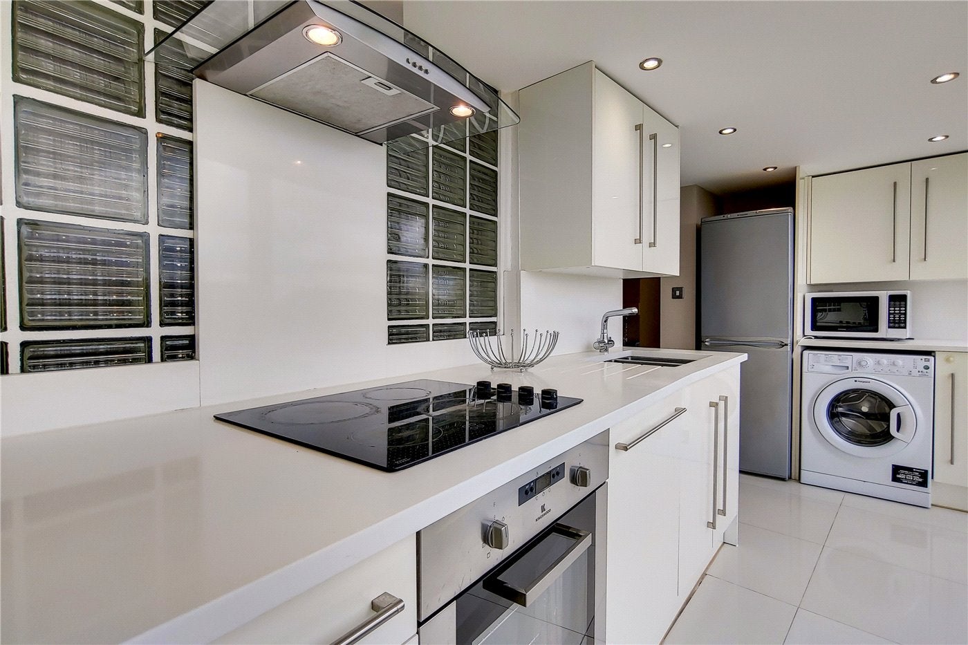Flat Queensmead in Greater London