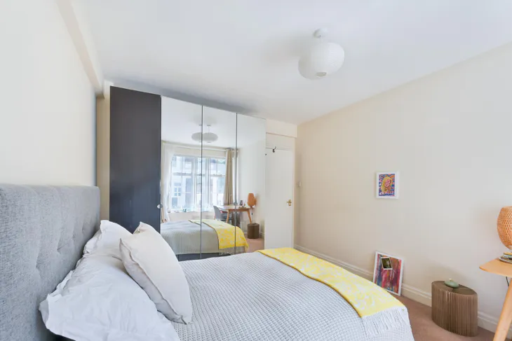 Flat Coram Street in Greater London