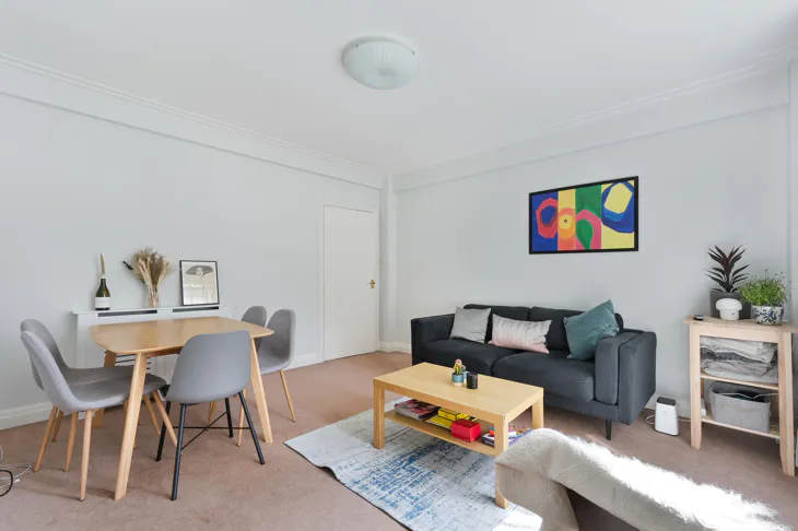 Flat Coram Street in Greater London