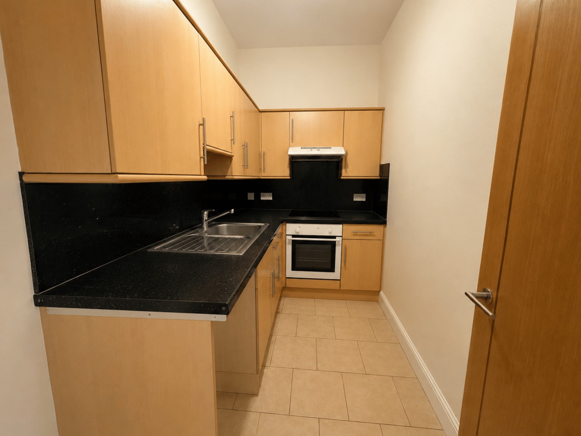 Flat Warrior Square in St Leonards