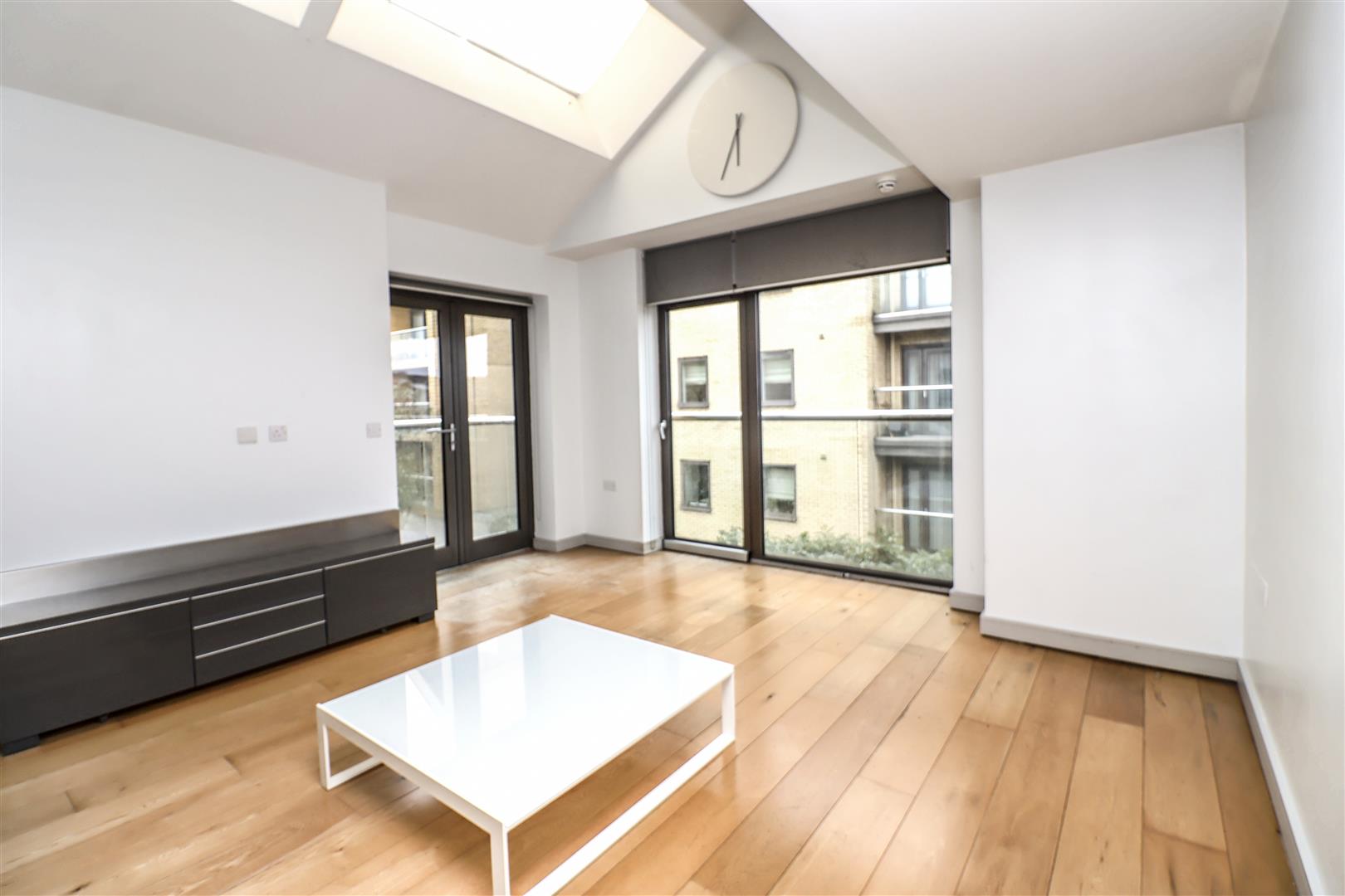 Flat Granville Road in Greater London