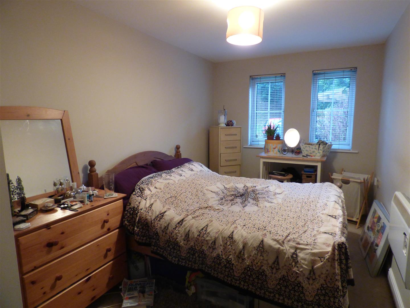 Flat Chelsfield Grove in Manchester