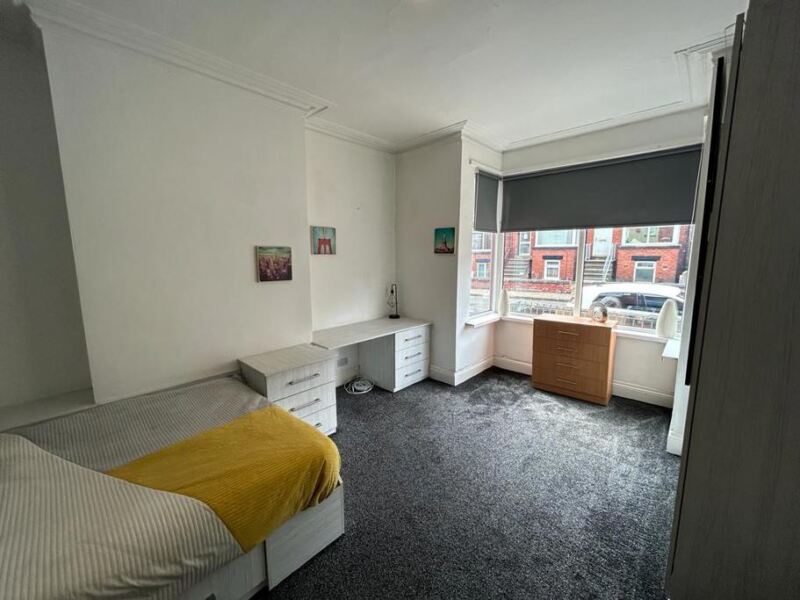 Flat Ashville Road in Leeds