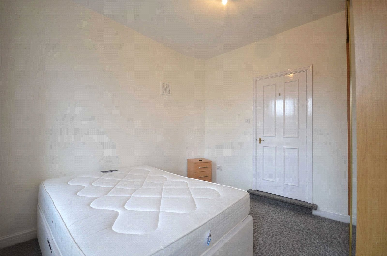 Flat Palatine Road in Manchester