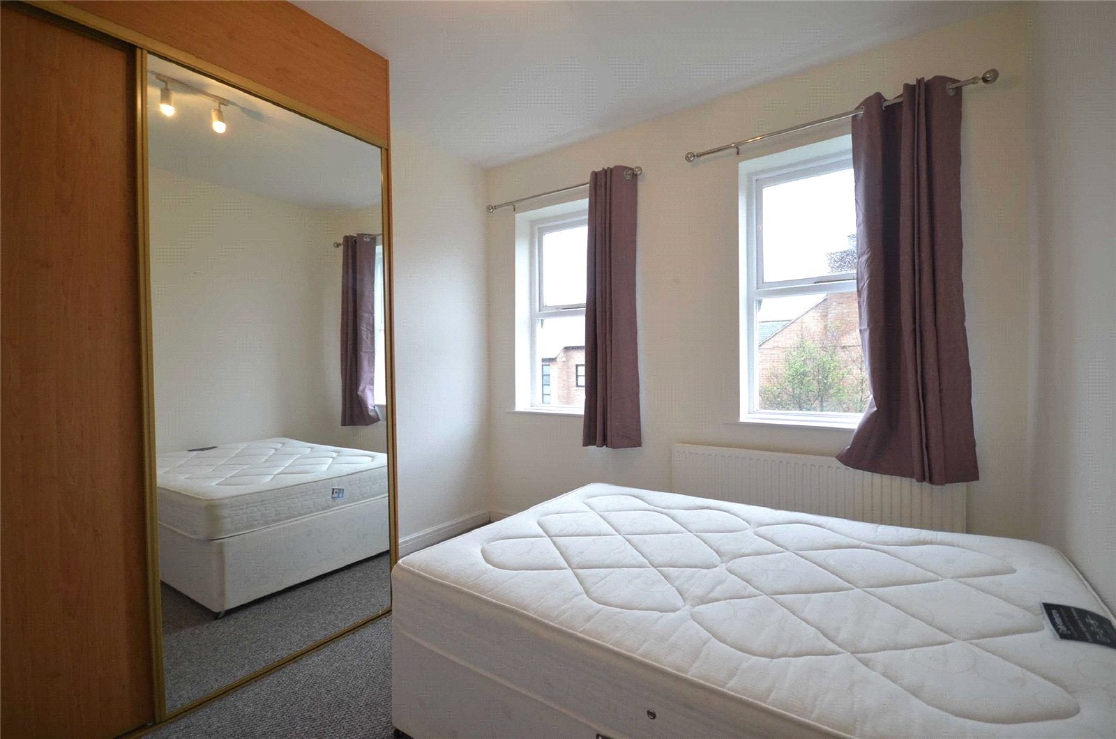 Flat Palatine Road in Manchester