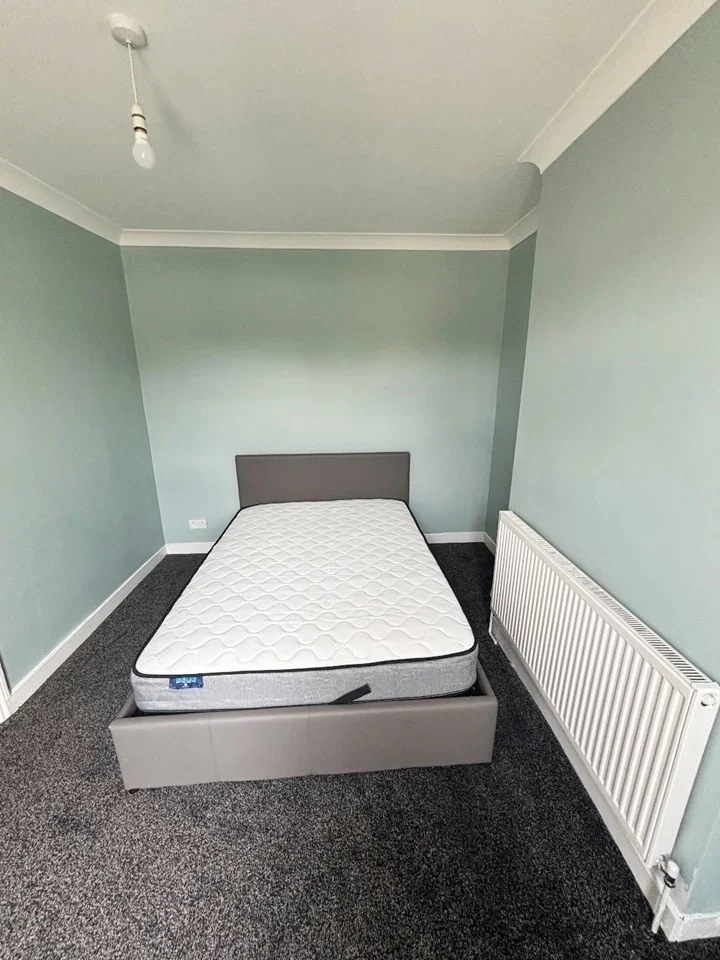 Room Saxton Street in Gillingham