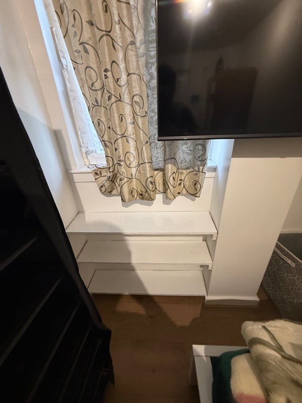 Room Watney Market in Greater London