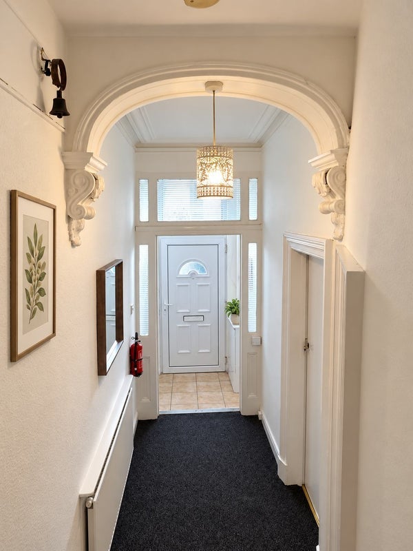 Room Brackenbury Road in Preston