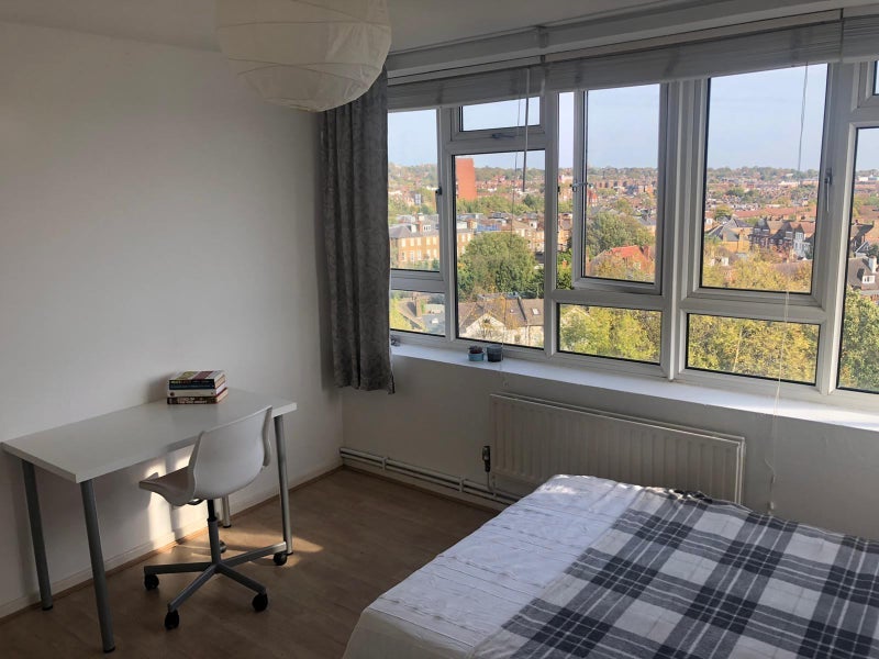 Room Windmill Court in Greater London