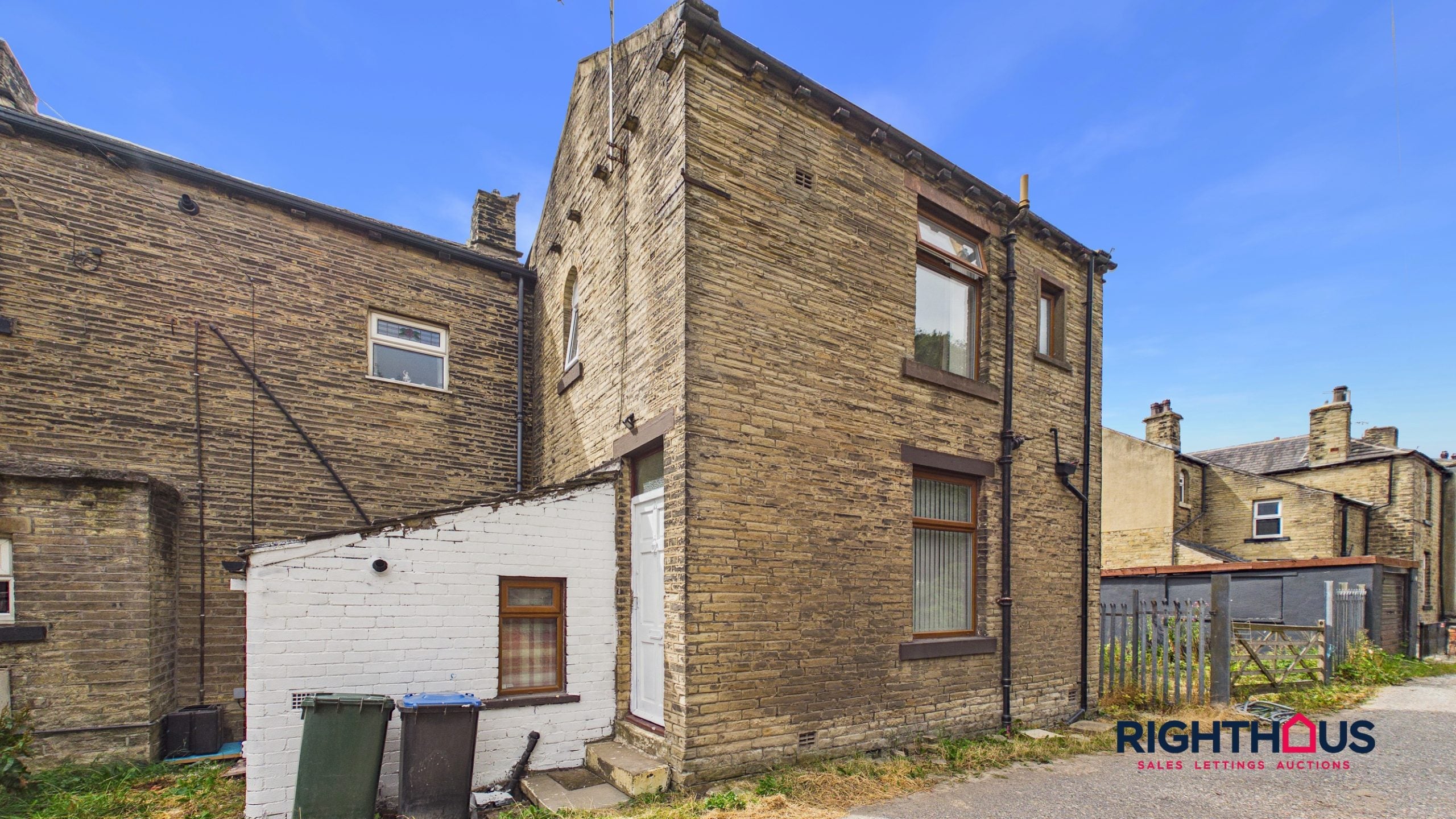 House Temperance Field in Bradford