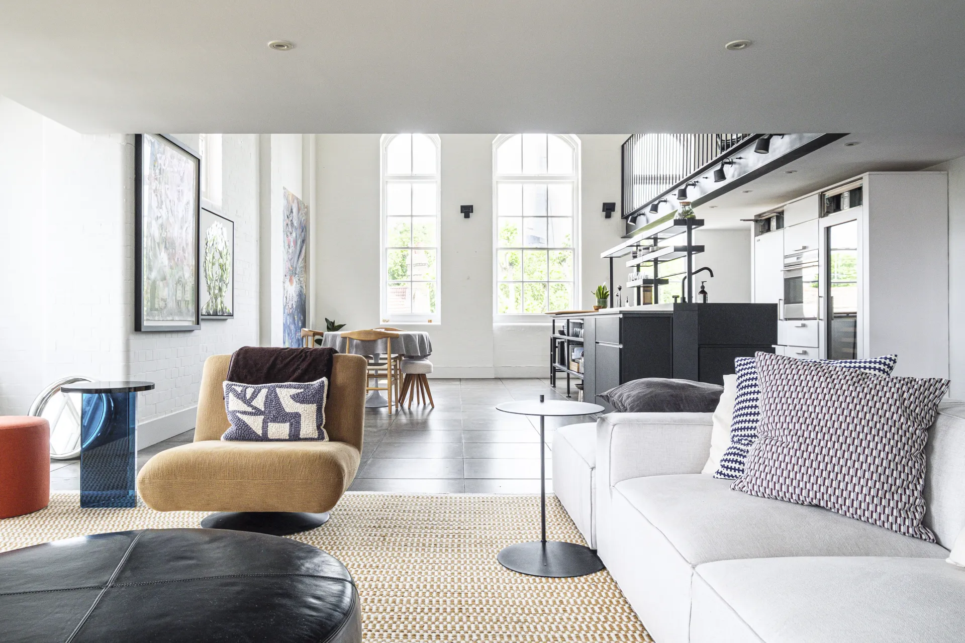 Flat Searles Road in Greater London