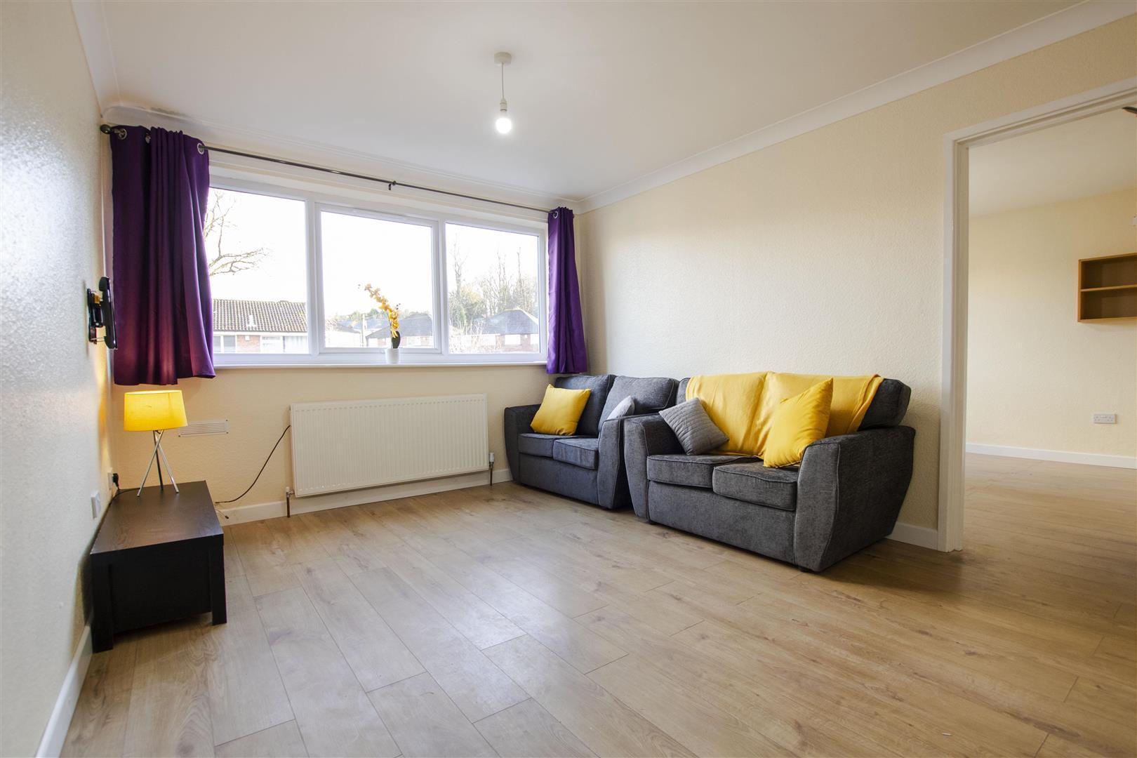 Flat Wellman Croft in Birmingham