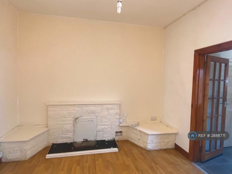 Flat Thistle Terrace in Leven