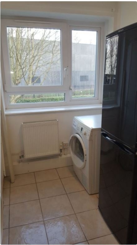 Flat Strathdon Drive in Greater London