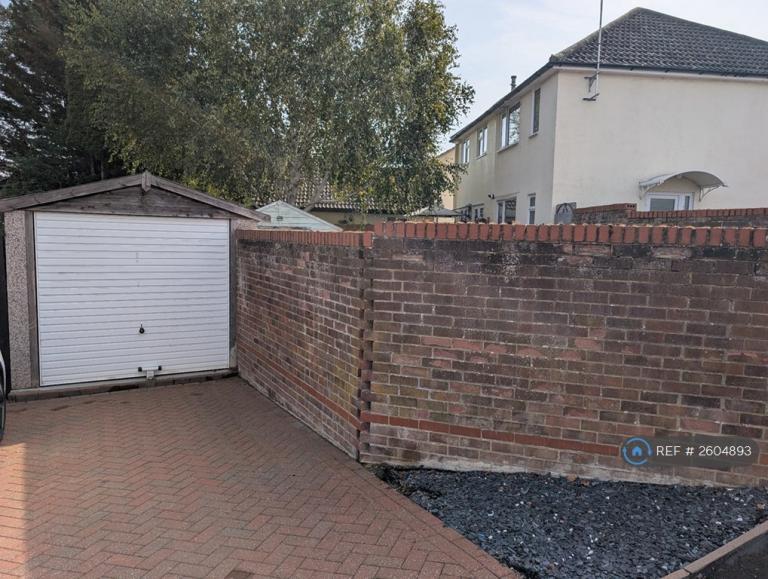 House Honeysuckle Way in Witham