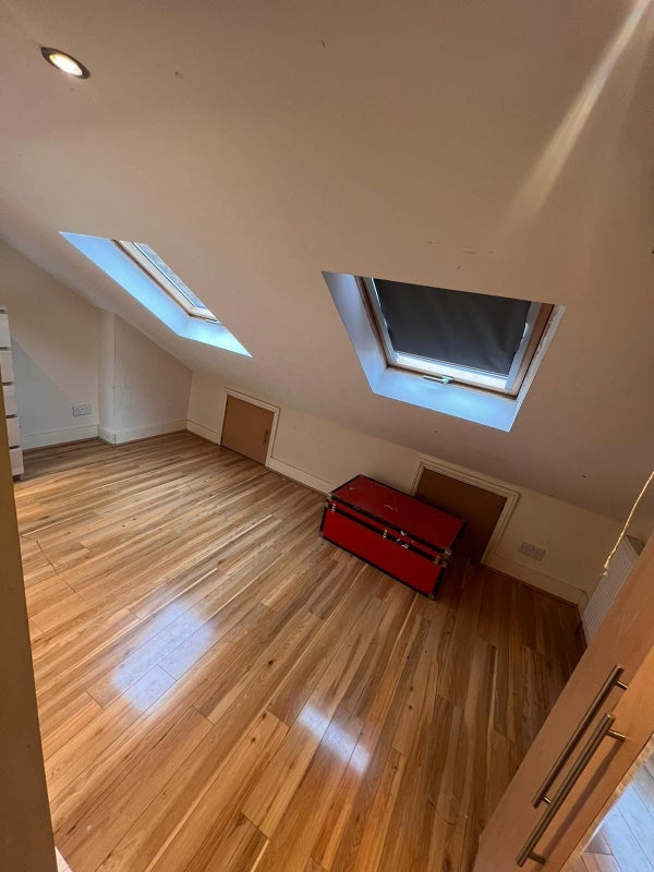 Room The Crescent in Greater London