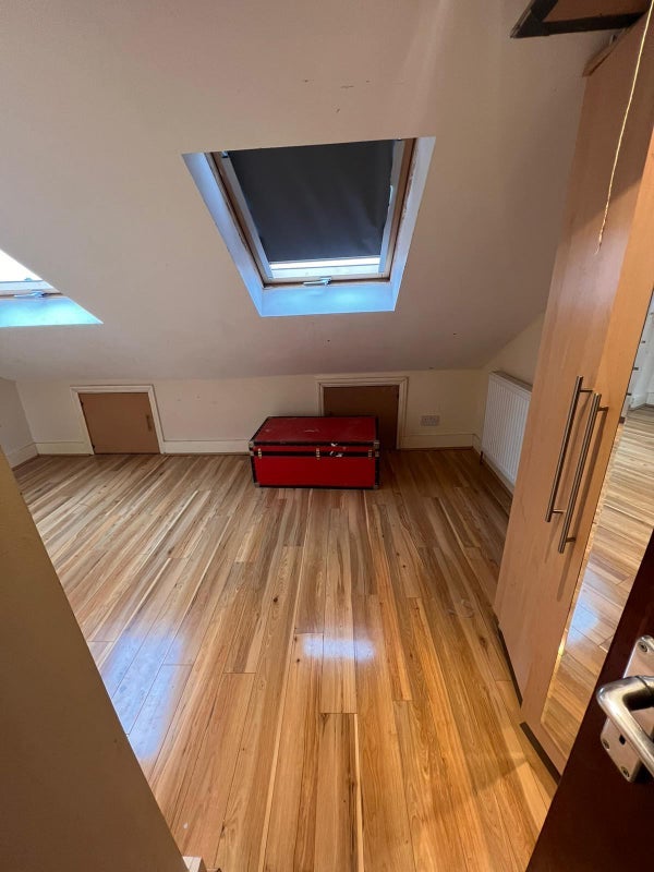 Room The Crescent in Greater London