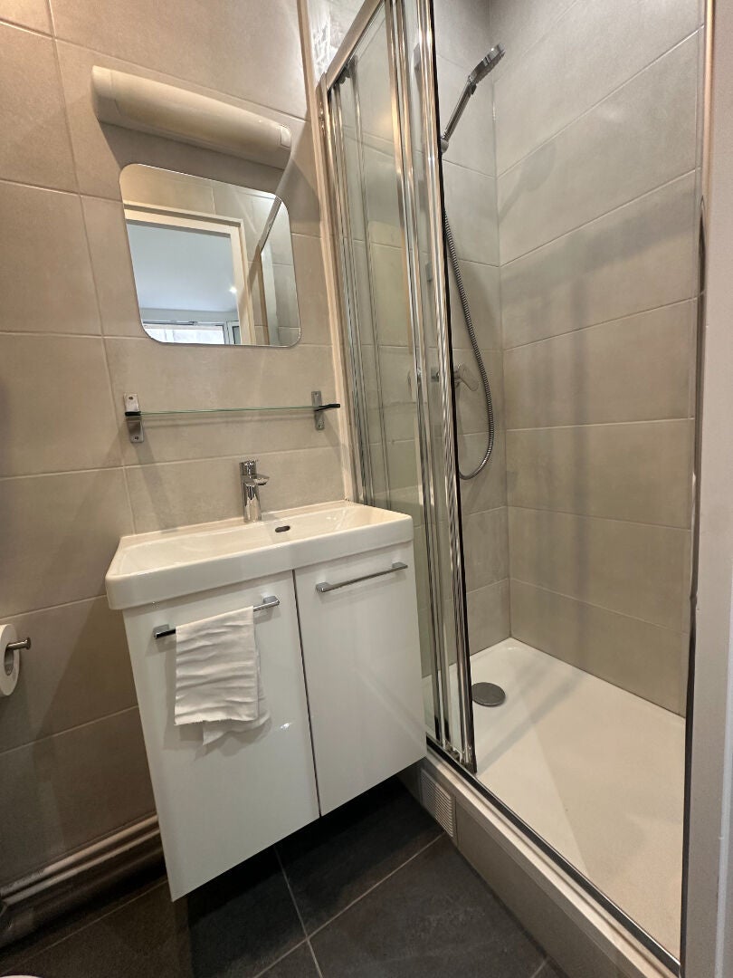 Flat Rue Labat in Paris
