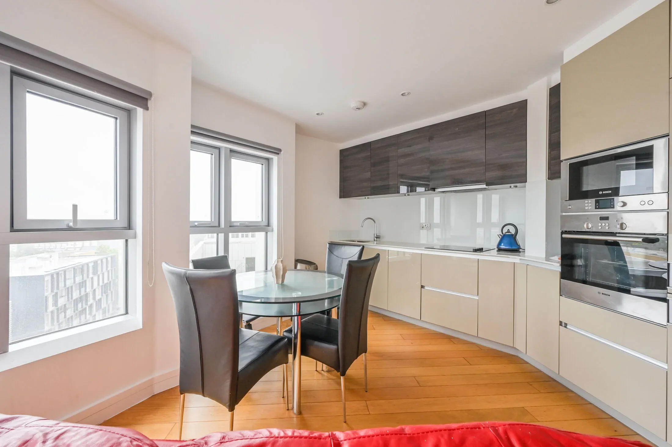 Flat Barking Road in Greater London