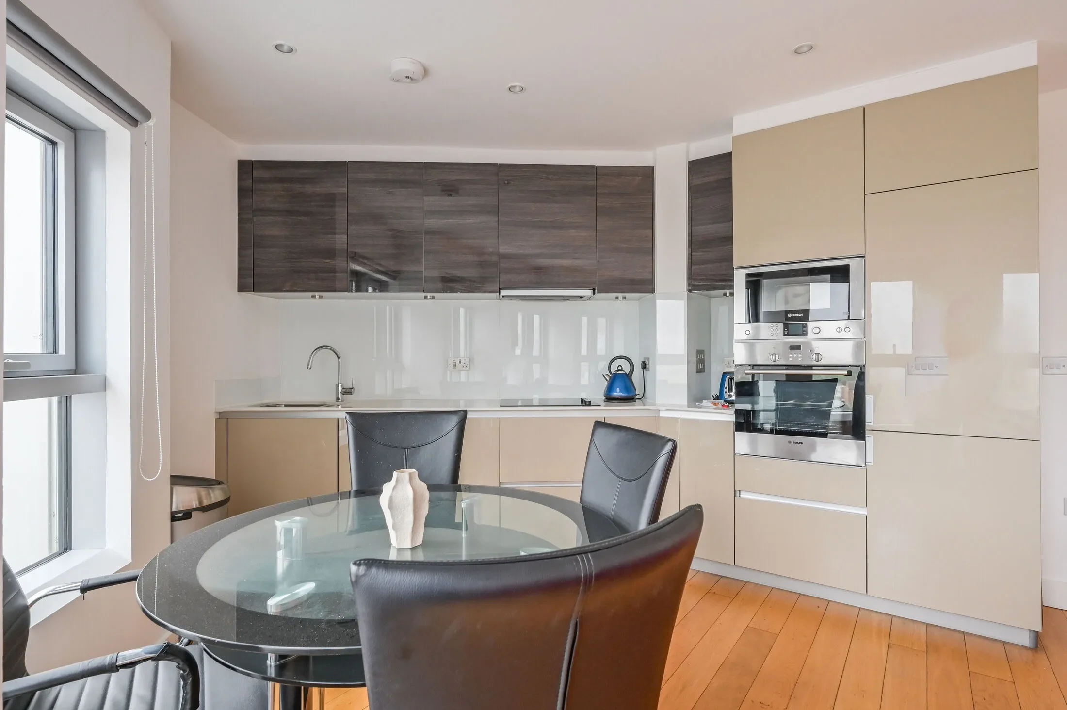 Flat Barking Road in Greater London