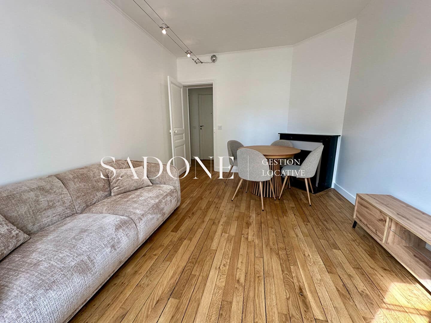 Flat Rue Albert de Vatimesnil in Levallois-Perret