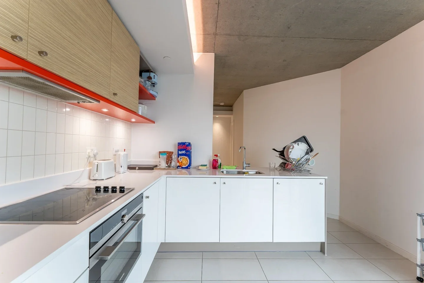 Room Kamal Chunchie Way in Greater London