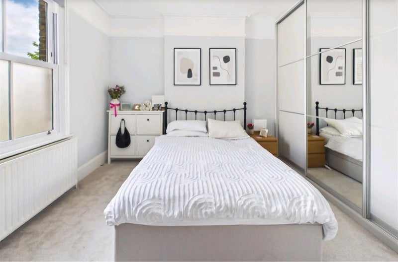 Room Guildersfield Road in Greater London