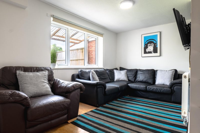 Room Filton Avenue in Bristol