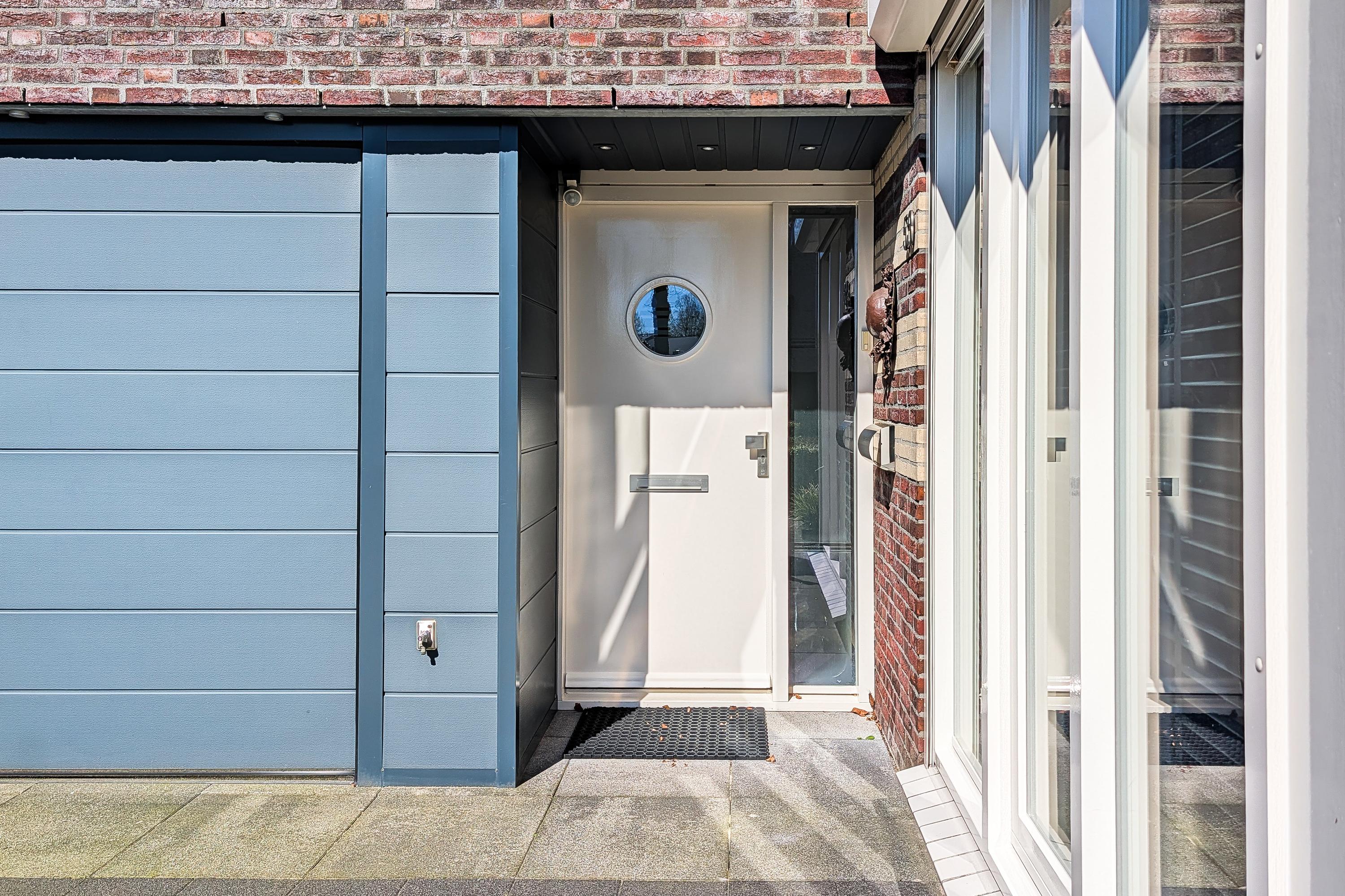 Tussenwoning te koop: Maasbommelstraat 53, Tilburg