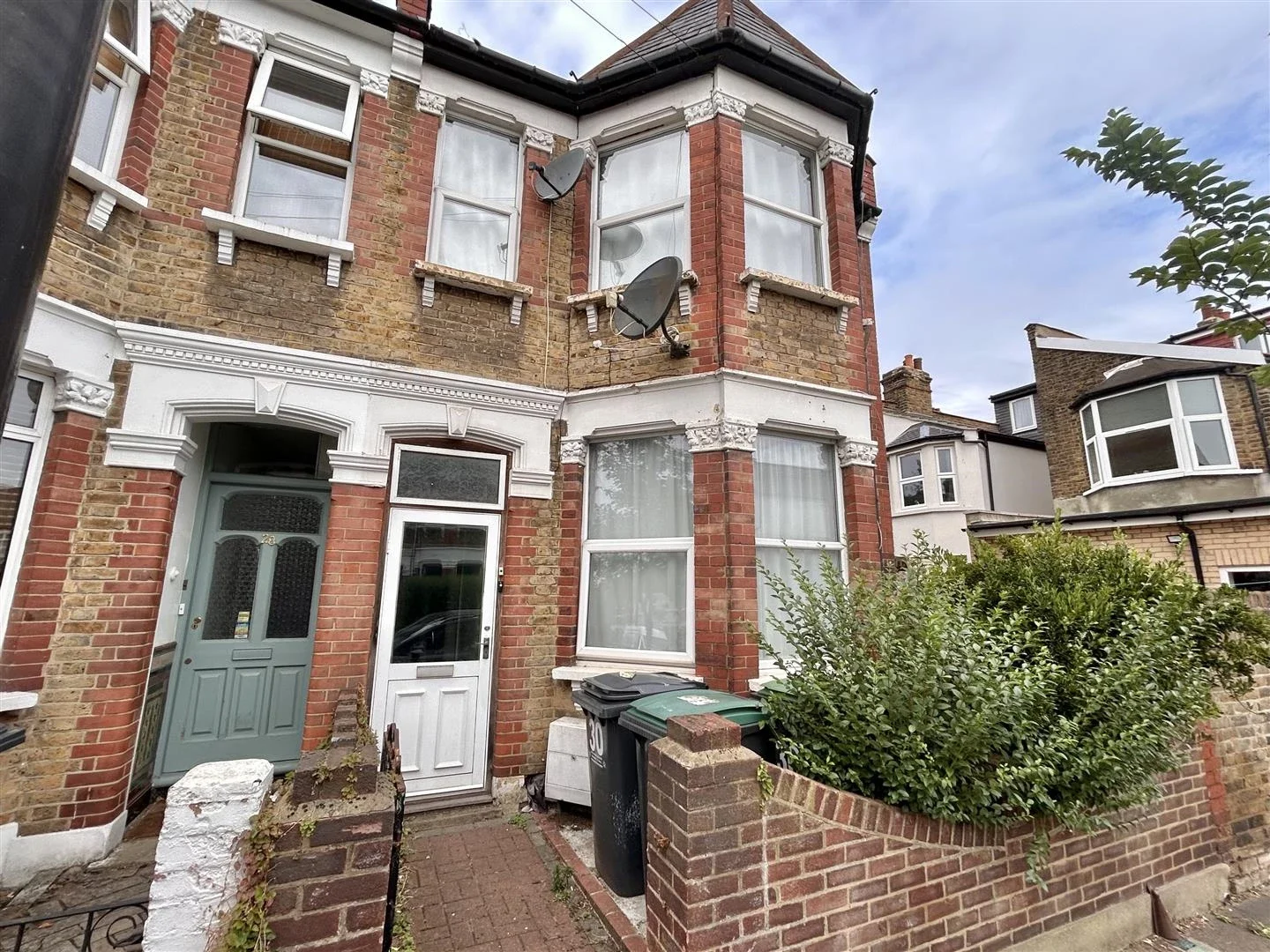 Flat Belmont Avenue in Greater London