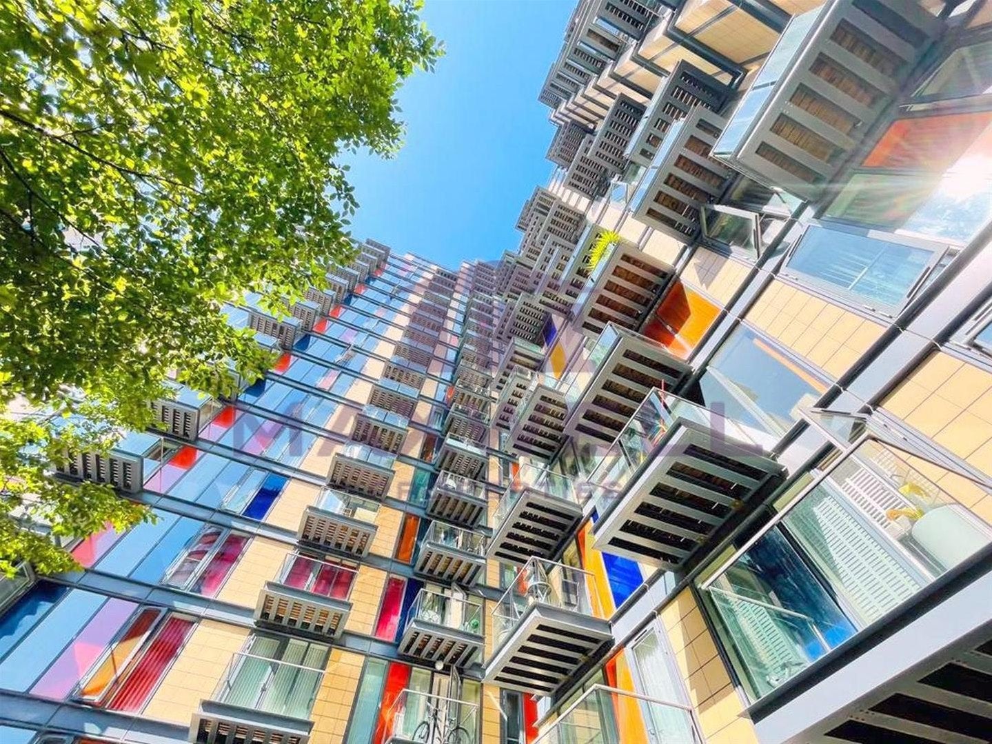 Flat Millharbour in Greater London