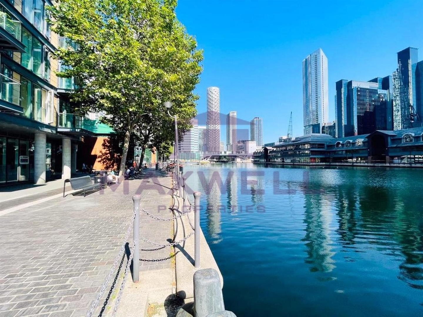 Flat Millharbour in Greater London