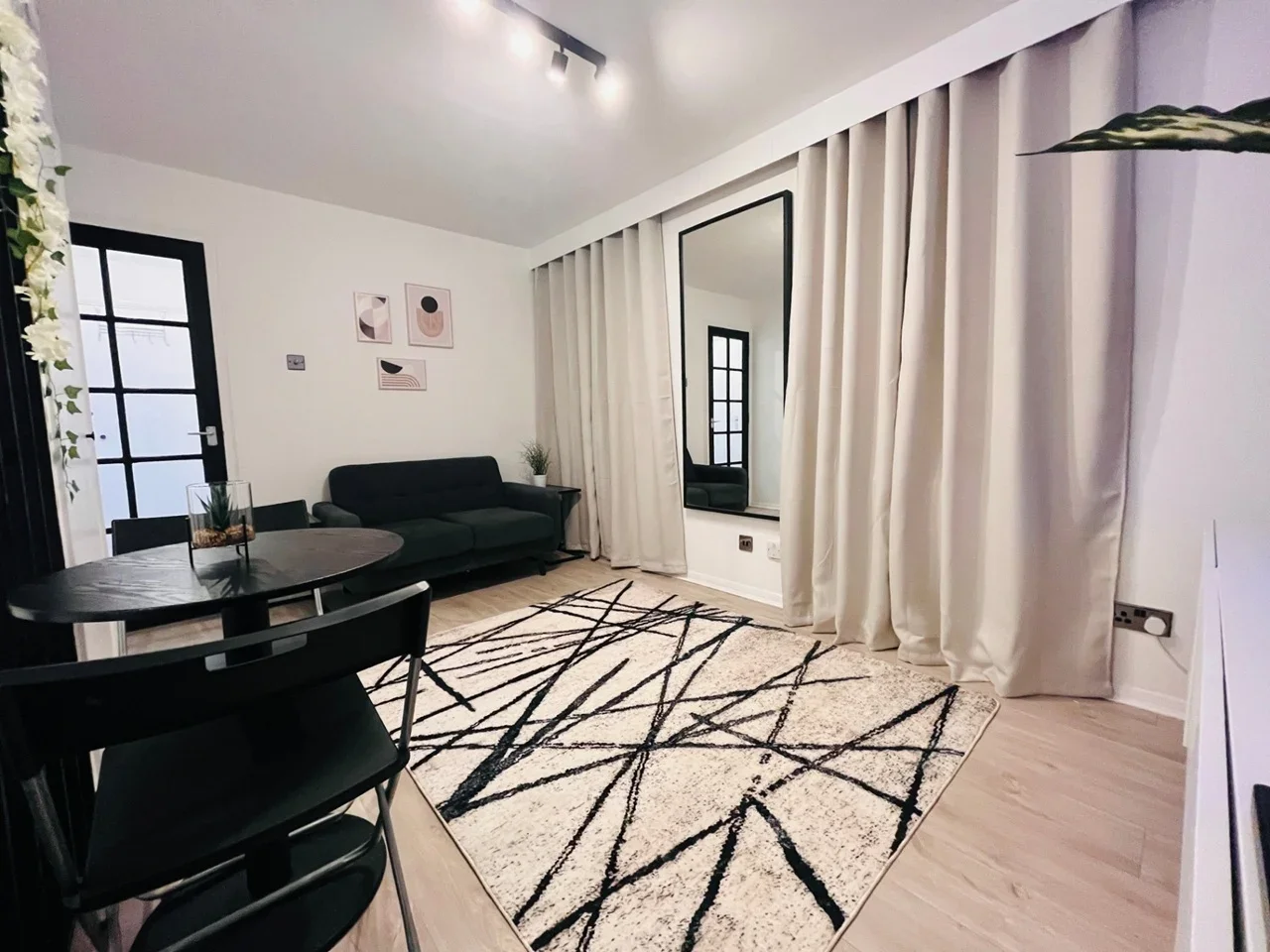 Flat John Williams Close in Greater London