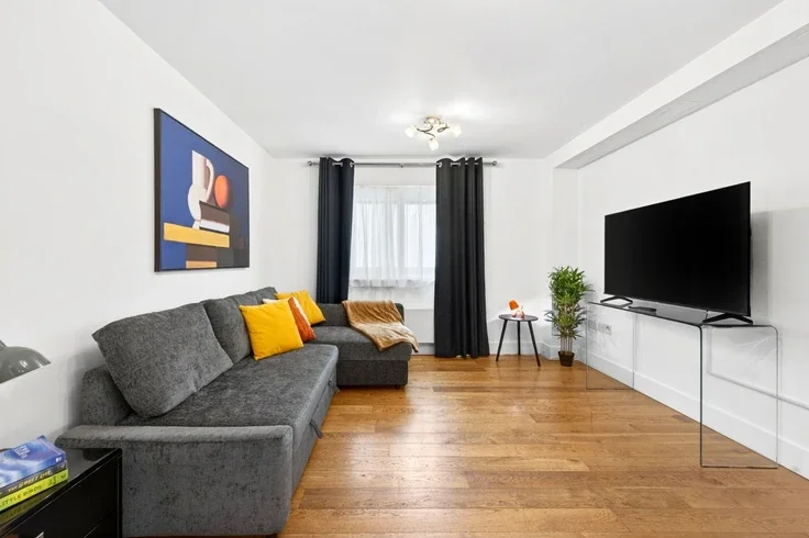Flat Shaftesbury Avenue in Greater London