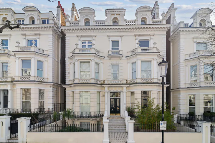 Flat Holland Park in Greater London