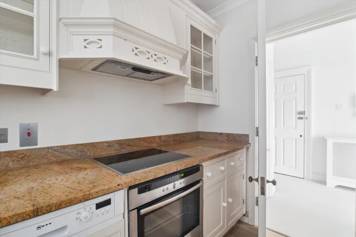 Flat Holland Park in Greater London