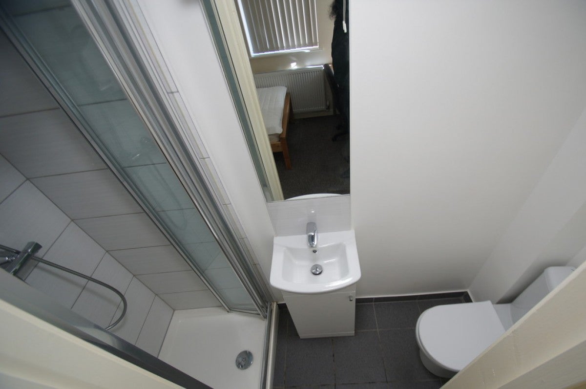 Room Ranby Road in Coventry