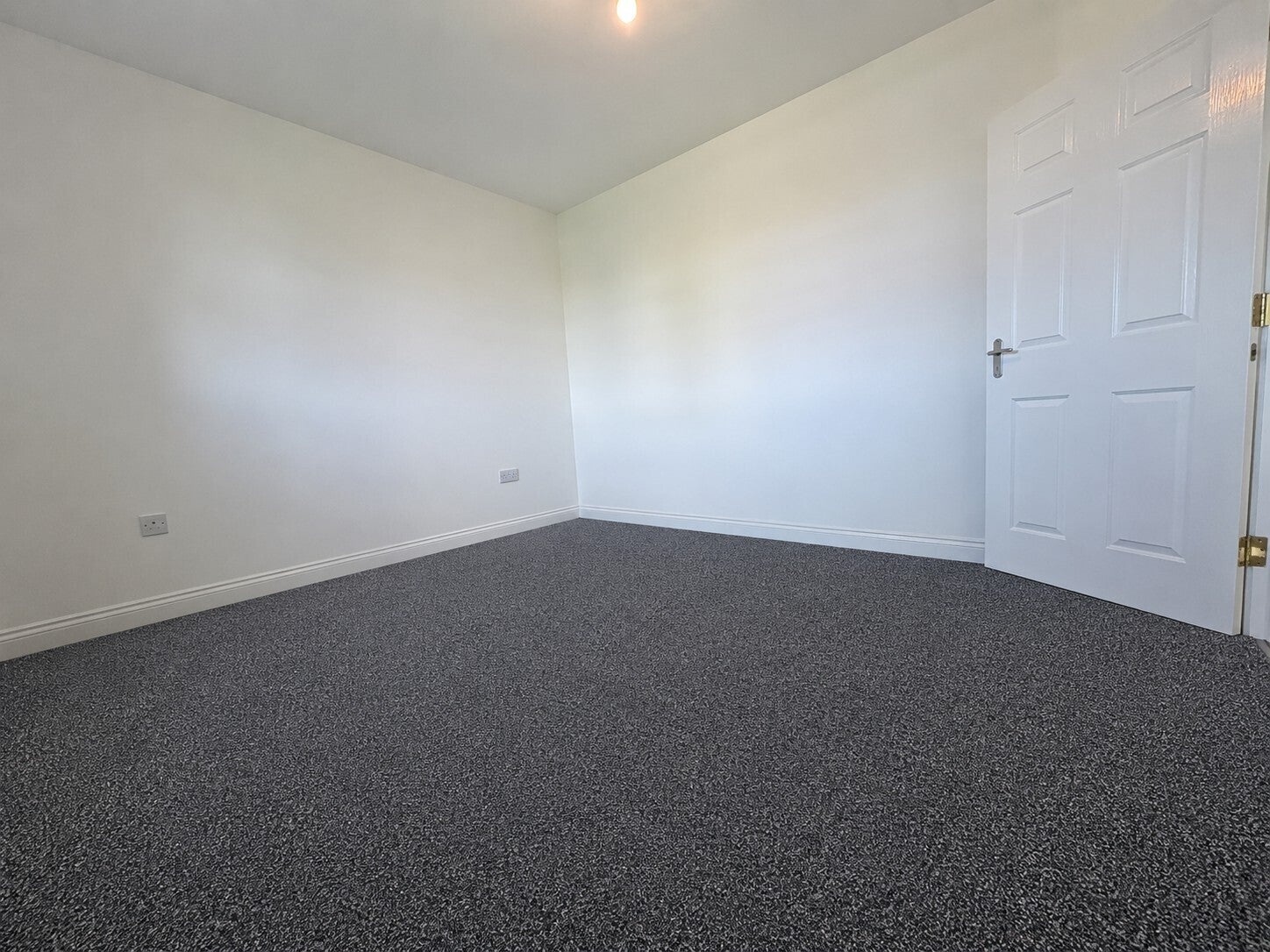 Flat Palgrave Road in Bedford