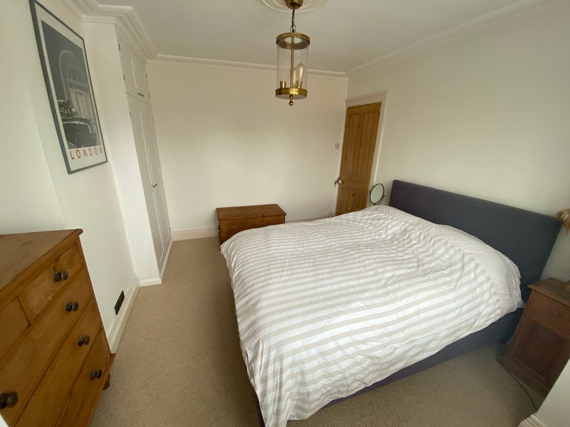 Room Glade Road in Marlow