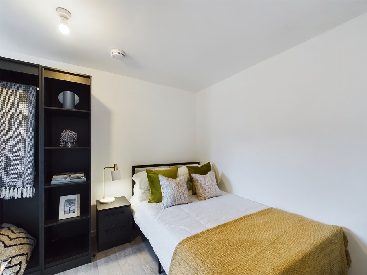 Room Ruskin Avenue in Manchester