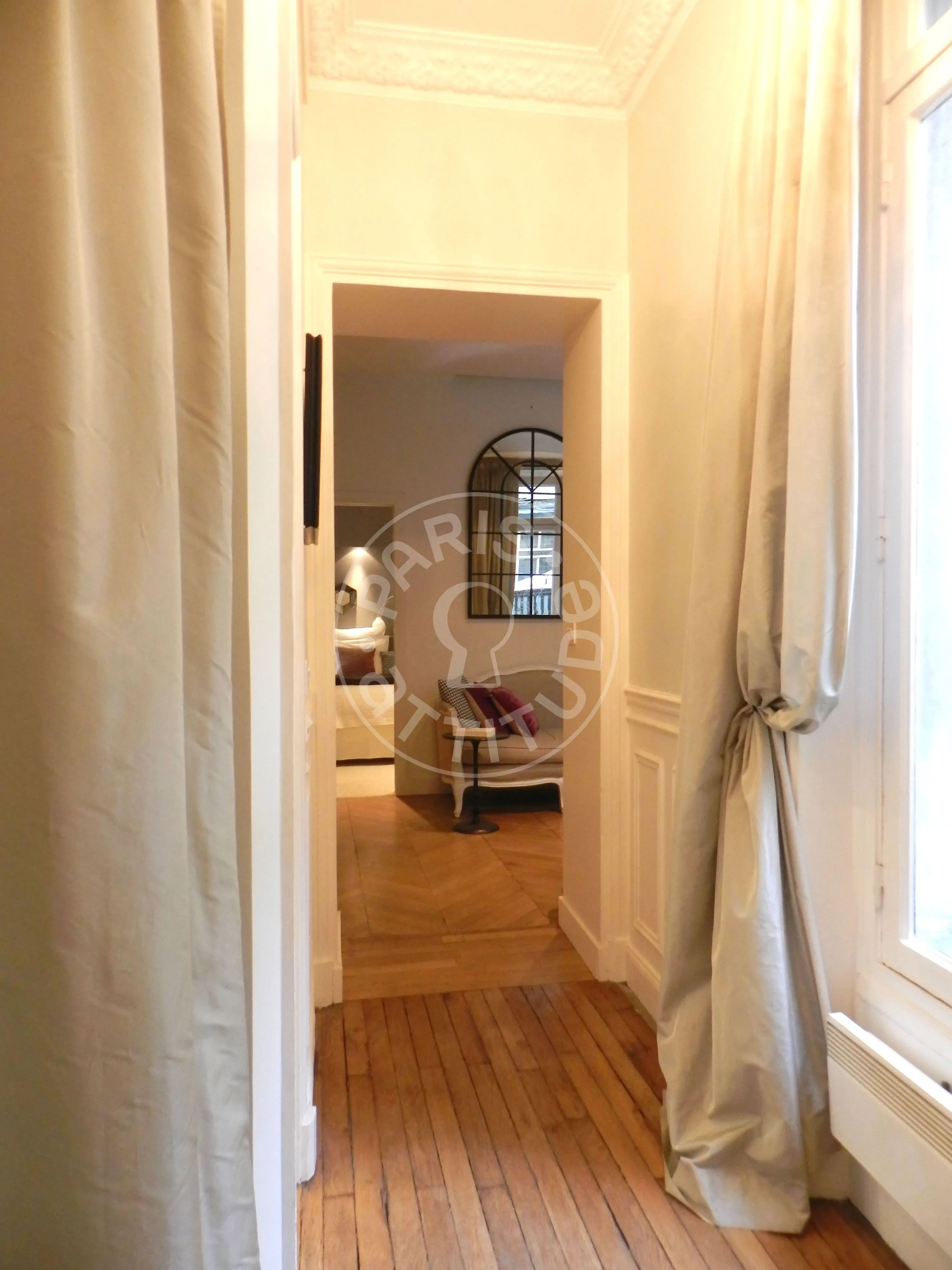 Appartement Rue du Grenier Saint-Lazare à Paris