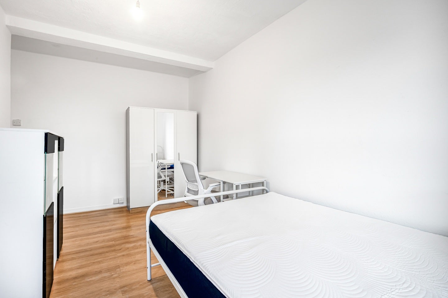 Room Kinglake Street in Greater London