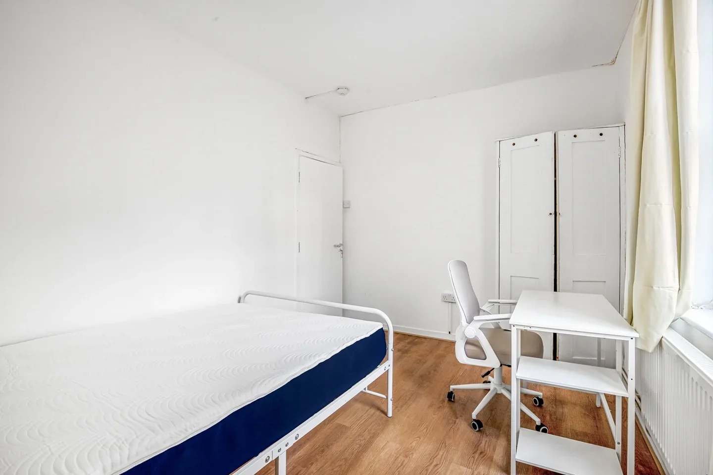 Room Kinglake Street in Greater London