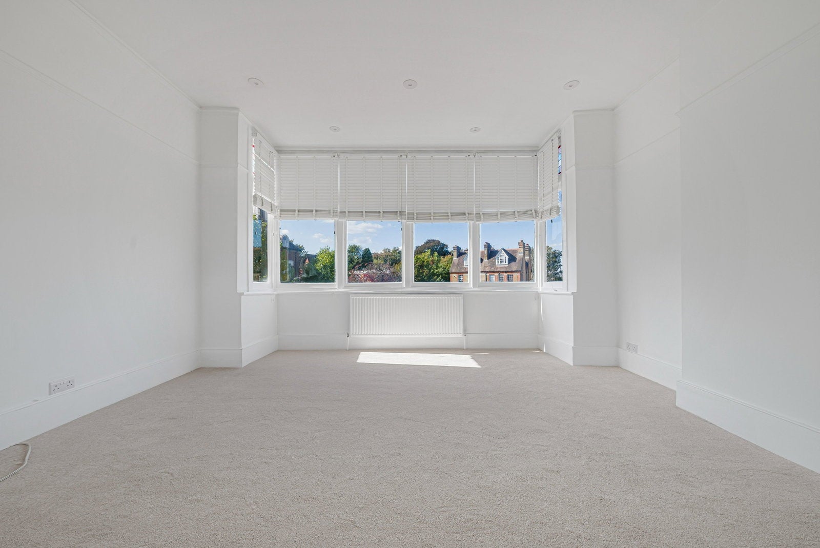 Flat Birdhurst Rise in Greater London