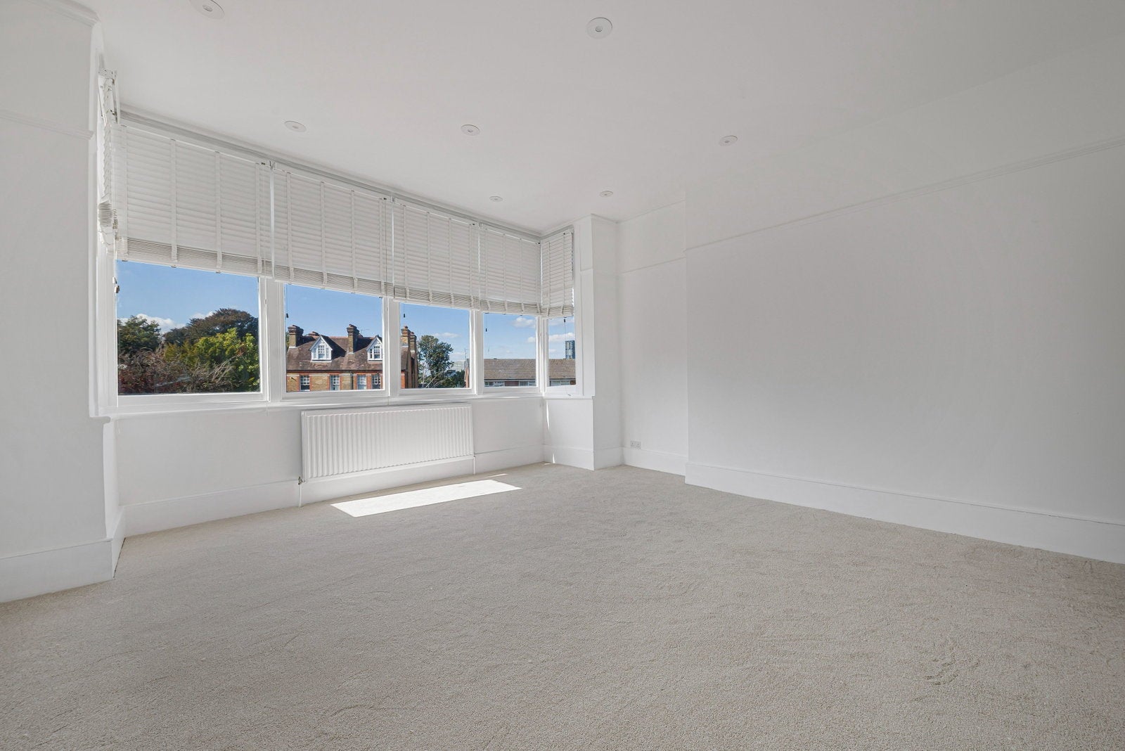 Flat Birdhurst Rise in Greater London