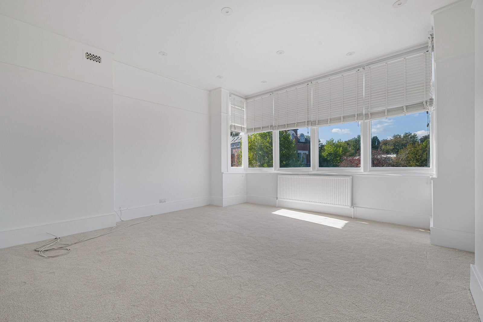 Flat Birdhurst Rise in Greater London
