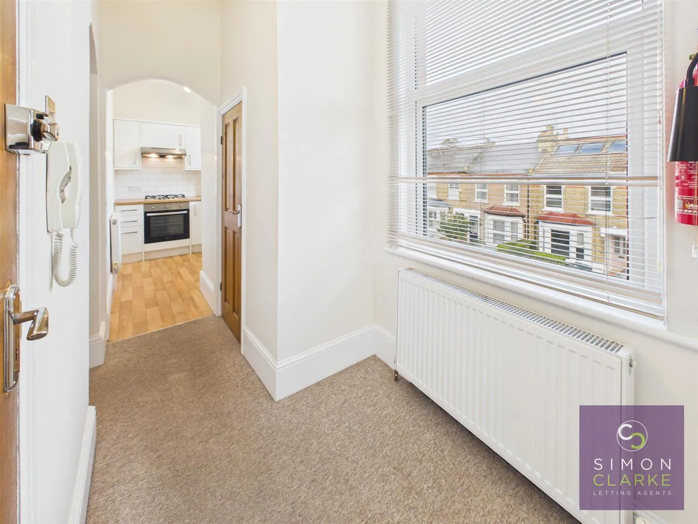 Flat Beaconsfield Road in Greater London